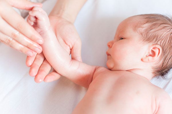 Полезная информация о массаже новорожденных